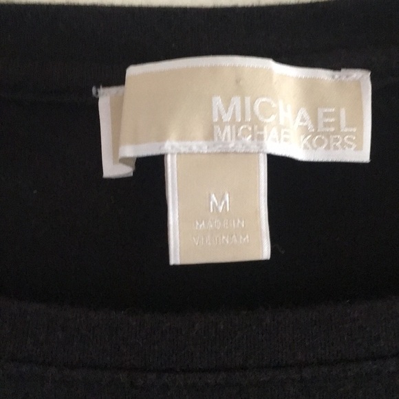 Black tee - Picture 3 of 3